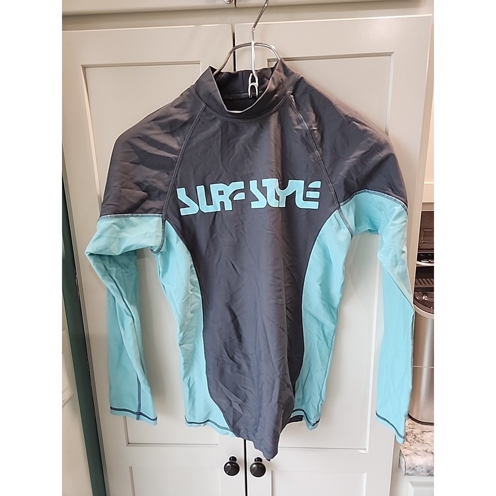 Surf Style‎ Rash Guard Sz M